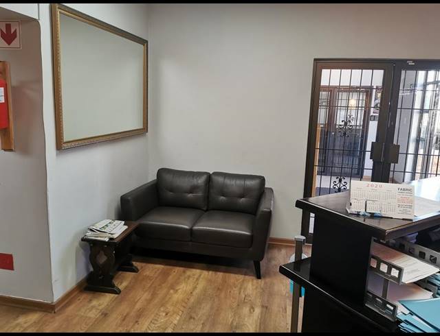 100M² APARTMENT BLOCK TO LET IN ALLEN'S NEK